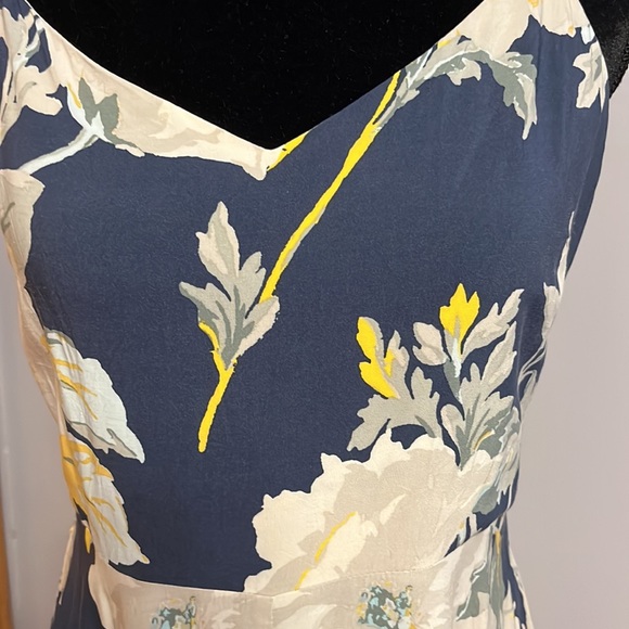 GAP Floral Dress - Picture 2 of 6